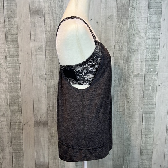 Lululemon Rest Less Tank Top in Gray Flowabunga black floral bra,‎ size 6 est. - Picture 6 of 7